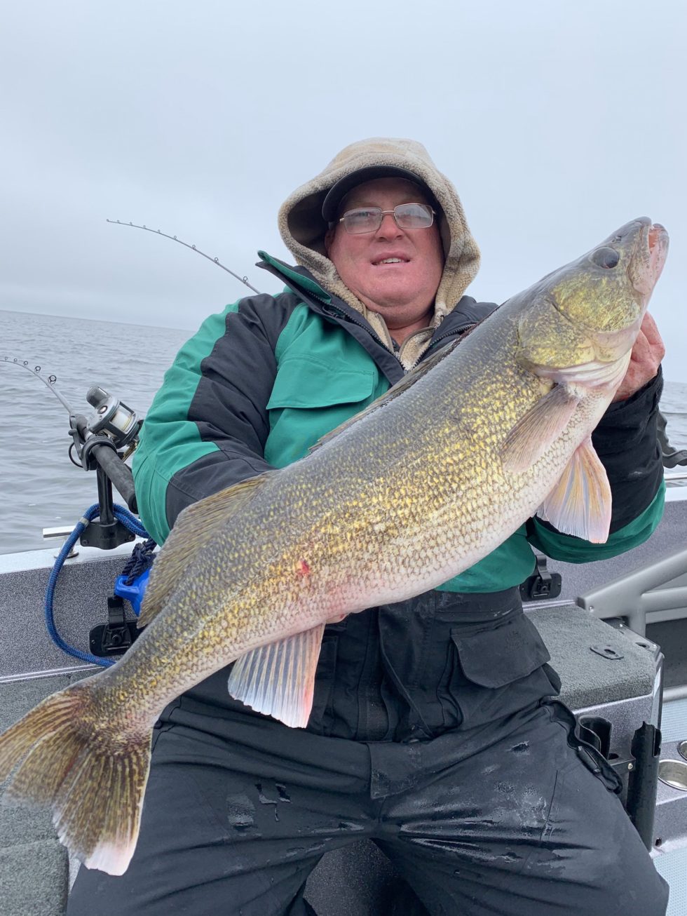 Trophy Walleye Fishing in the Spring - Green Bay Trophy Fishing