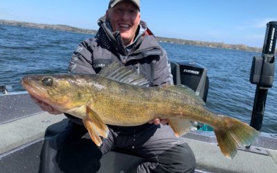 Tips For Hiring A Green Bay Walleye Fishing Guide This Summer