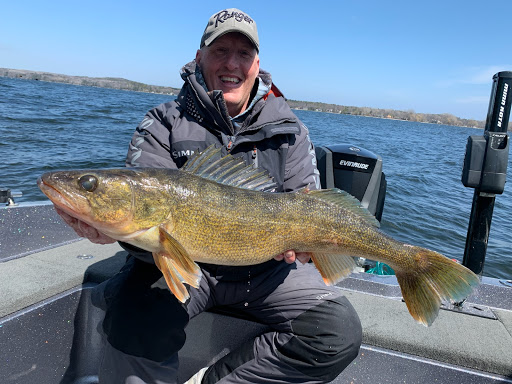 Green Bay Trophy Musky Fishing Guide